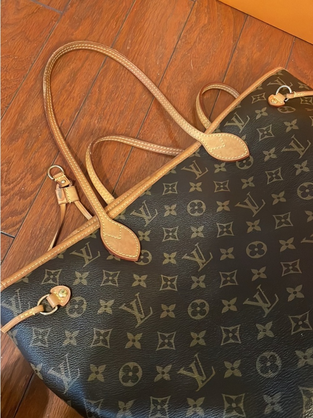 Louis Vuitton Monogram Neverfull Tote - Brown with Pink-Striped Interior - Picture 2 of 15